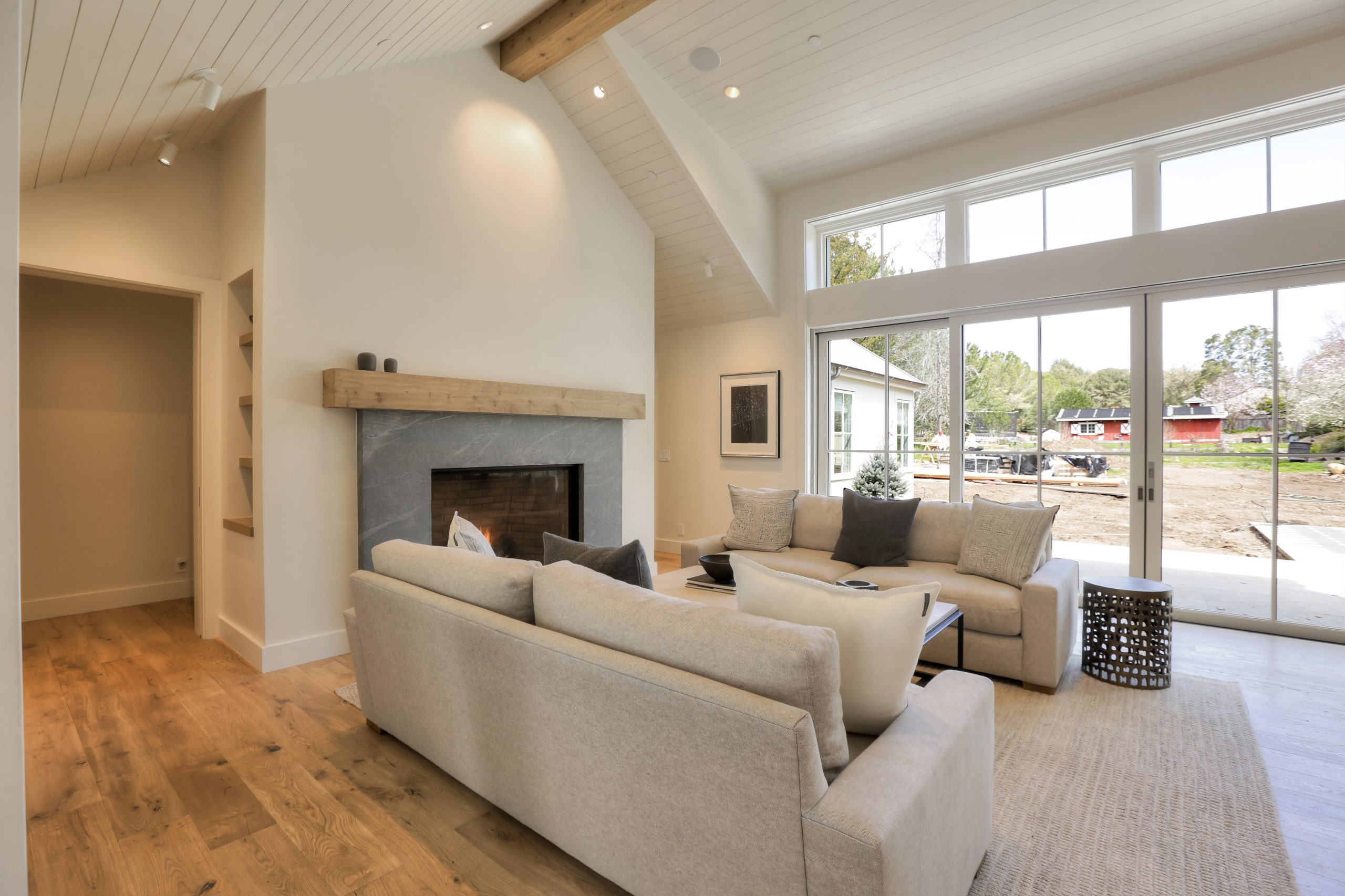 Residential · Mission Trail